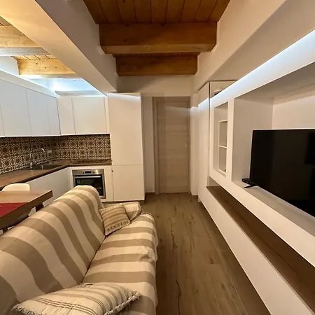 Apartment La Voce Del Mare 3 *