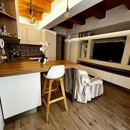 Apartment La Voce Del Mare 3 *